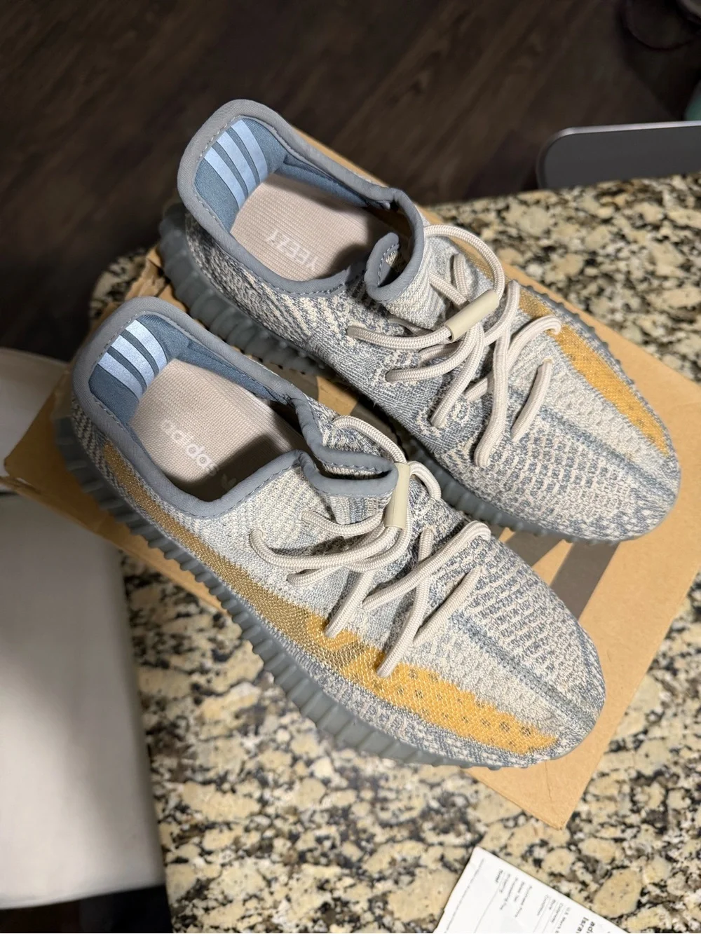 Yeezy Boost Israfi Size 7 men’s